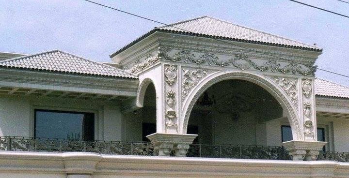 Classical facade ornament on a house in Karachi
