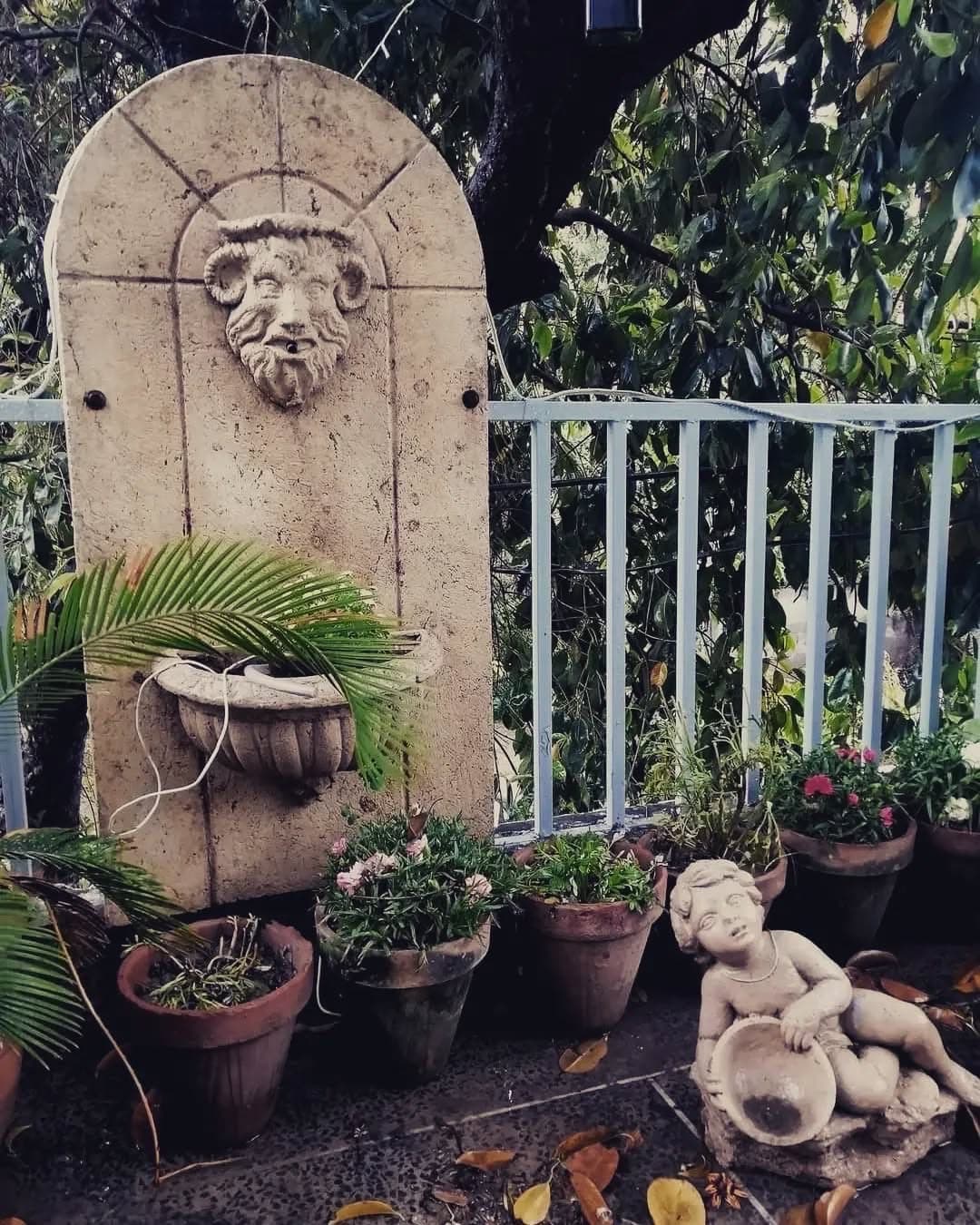 Classical stone fountain: Tea & Morphine