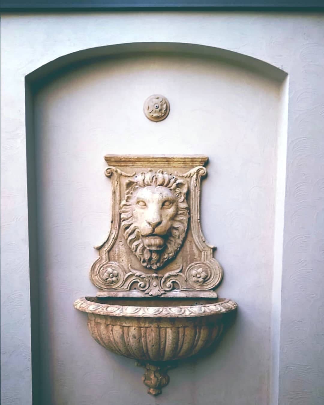 Classical stone fountain: a Positive Add, in a Negative Space