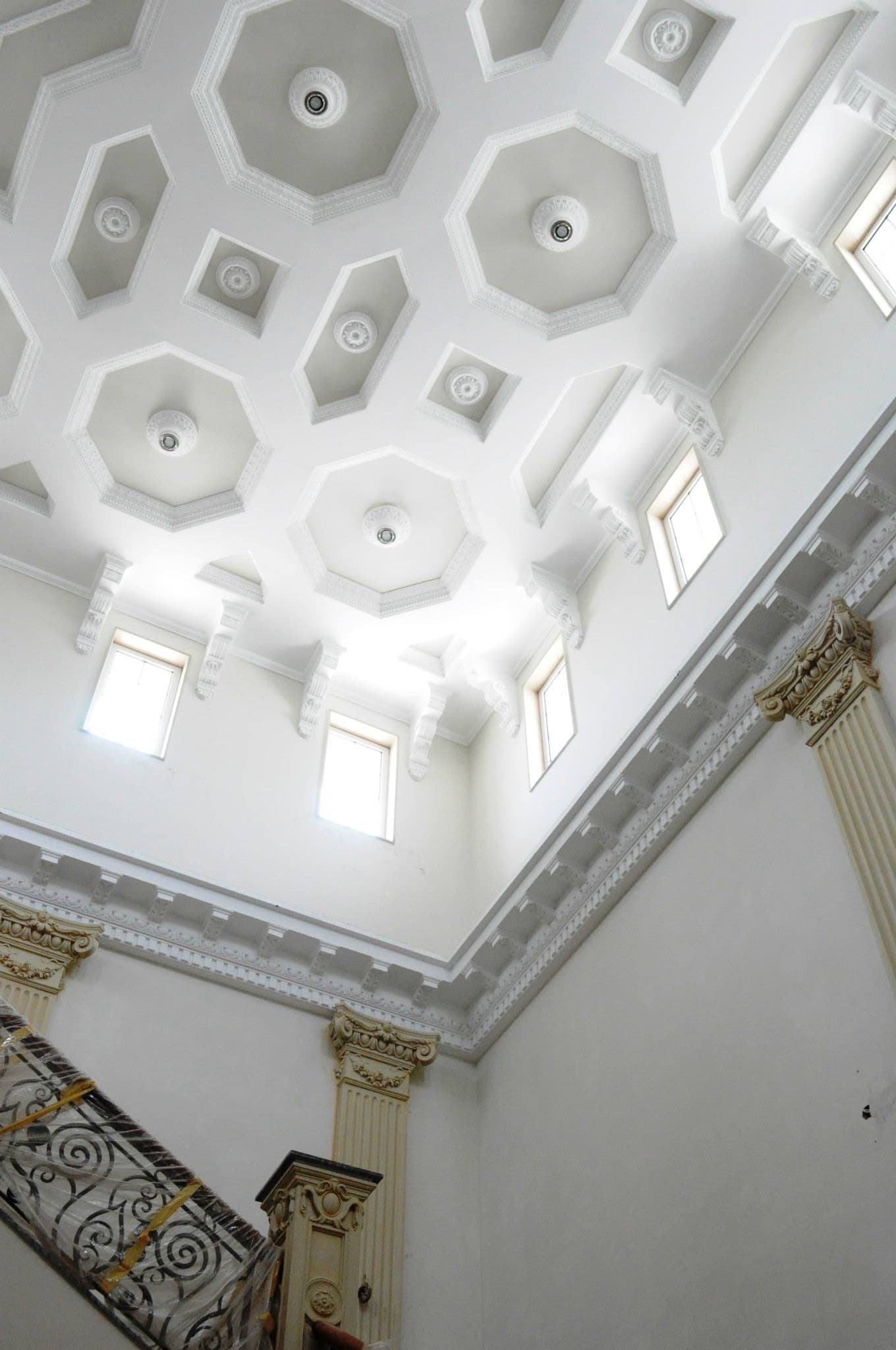Plaster interior ornament