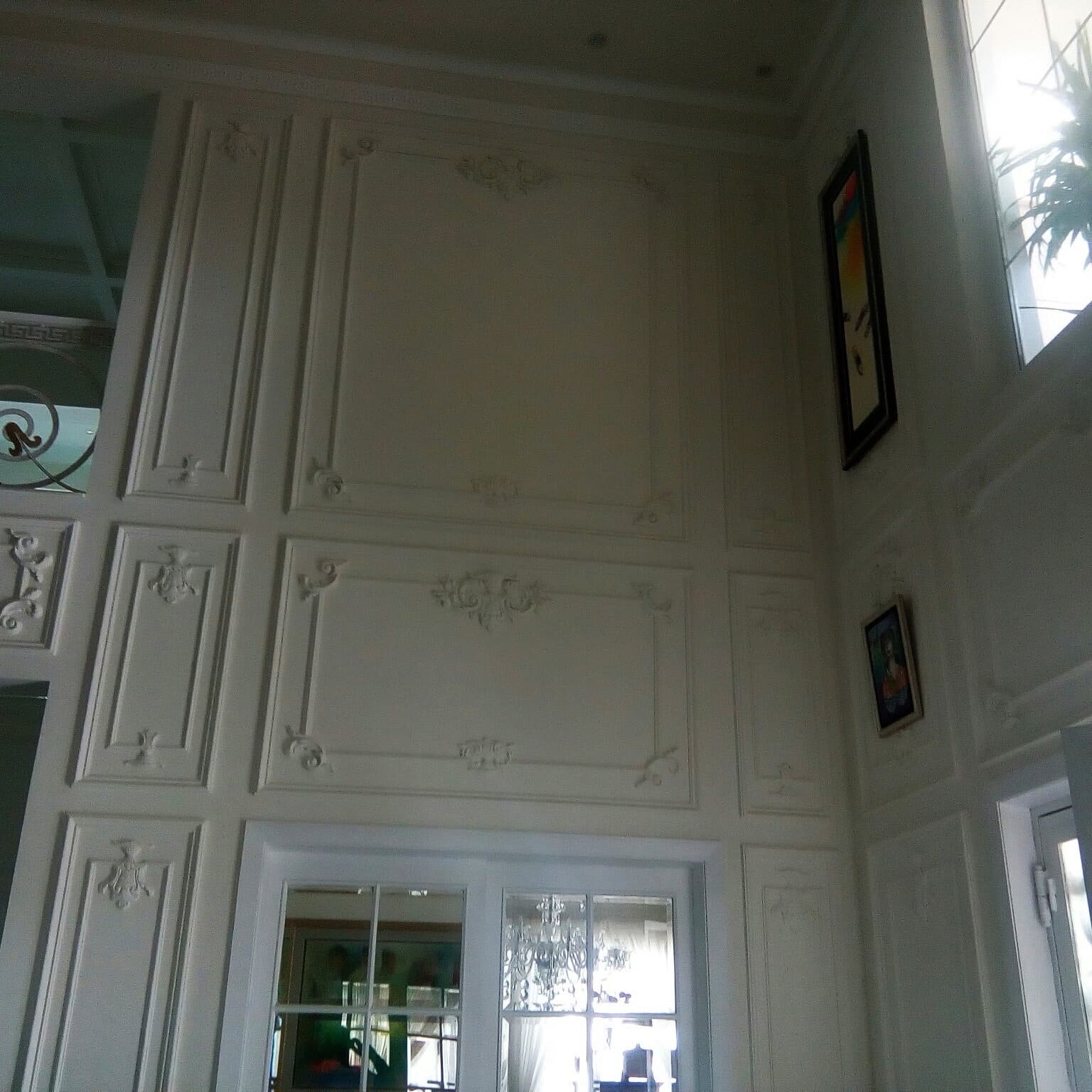 Plaster interior ornament
