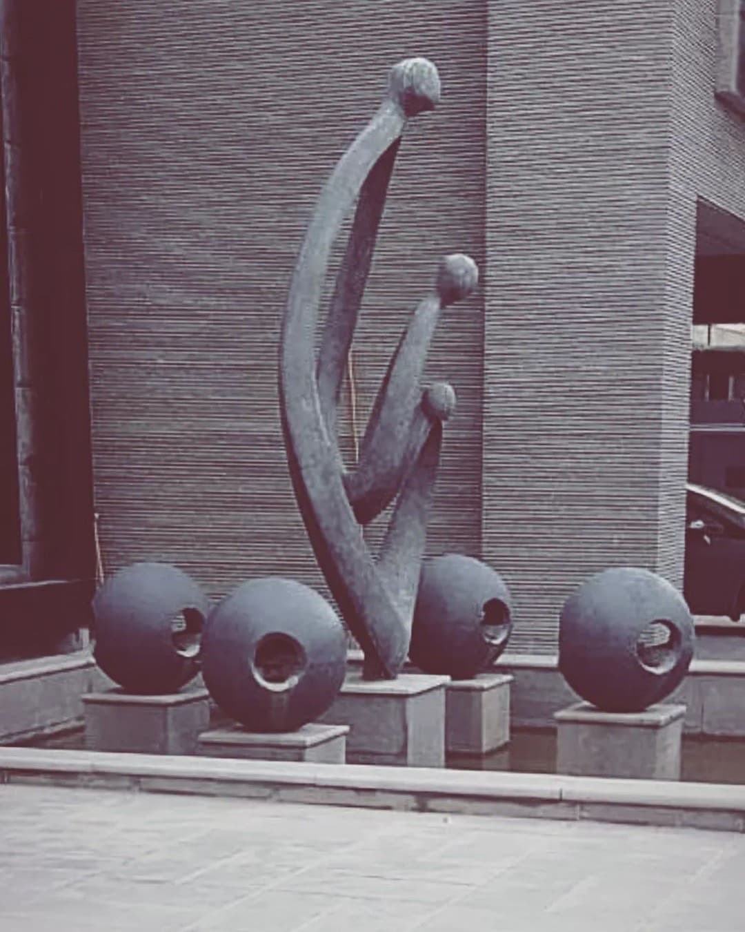 Sculpture by Shahid Hussain: Meta-Physical